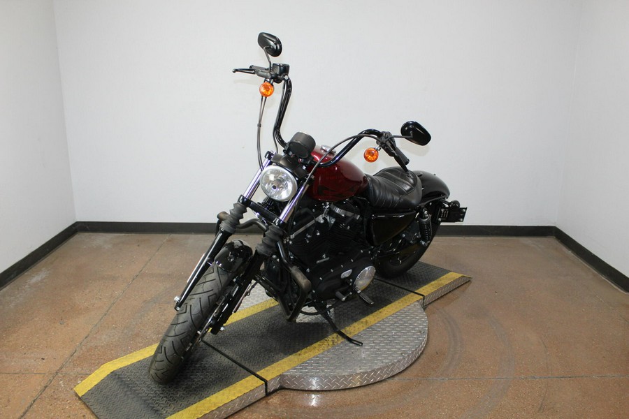2017 Harley-Davidson® Iron 883™ HC HTRD RED FLK