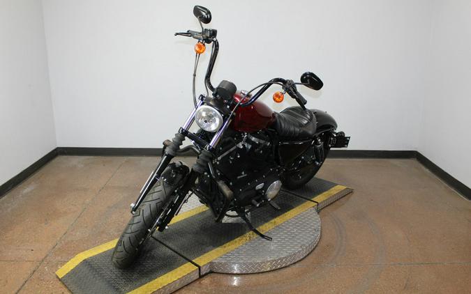 2017 Harley-Davidson® Iron 883™ HC HTRD RED FLK