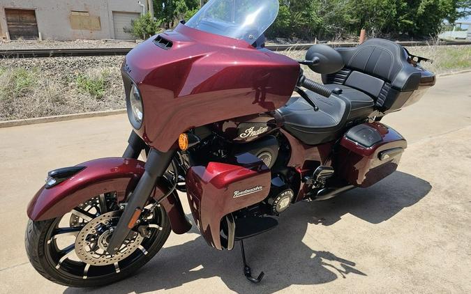 2024 Indian Motorcycle® Roadmaster® Dark Horse® w/Powerband Audio Package Maroon Metallic