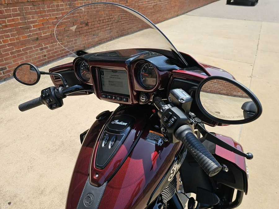 2024 Indian Motorcycle® Roadmaster® Dark Horse® w/Powerband Audio Package Maroon Metallic