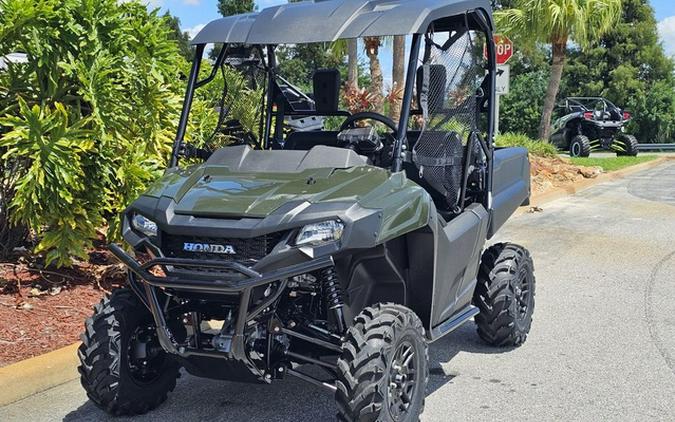 2025 Honda Pioneer 700 Deluxe