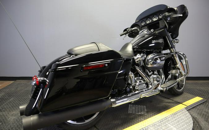 2022 Harley-Davidson Street Glide FLHX