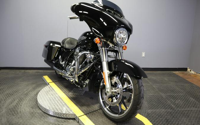 2022 Harley-Davidson Street Glide FLHX