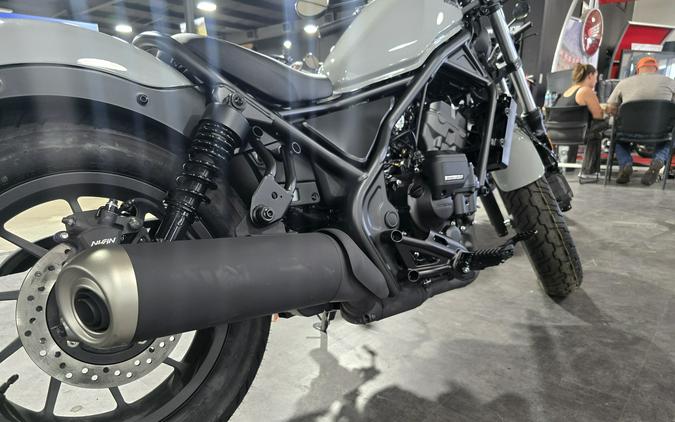 2026 Honda Rebel 300 E-Clutch