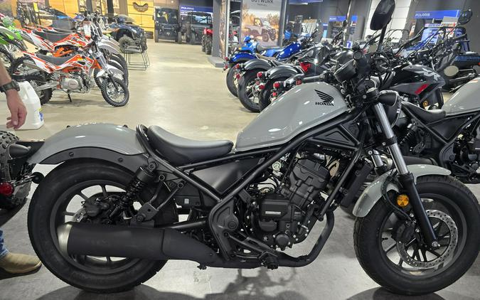 2026 Honda Rebel 300 E-Clutch