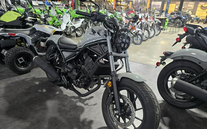 2026 Honda Rebel 300 E-Clutch