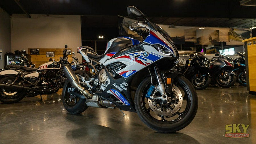 2022 BMW S 1000 RR Light White / Racing Blue / Racing Red