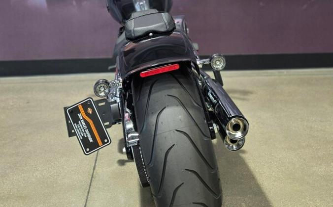 2025 Harley-Davidson Breakout® MDNIGHT FIRSTORM