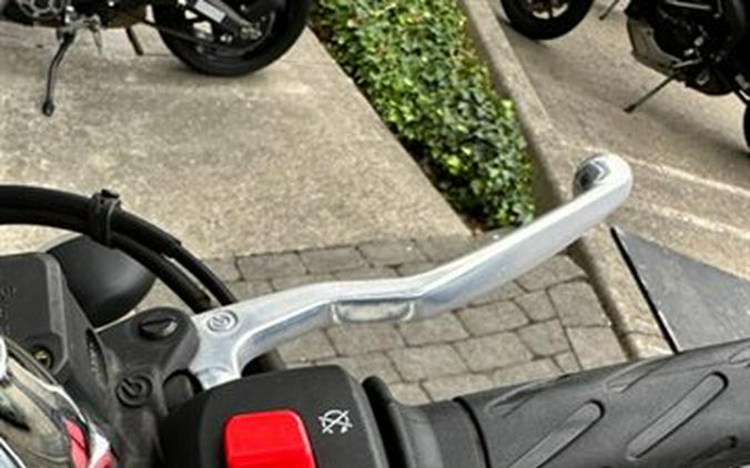 2022 Moto Guzzi V7 Special E5