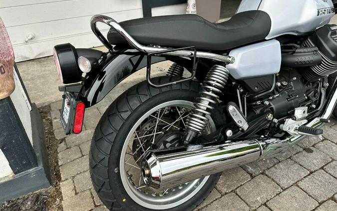 2022 Moto Guzzi V7 Special E5