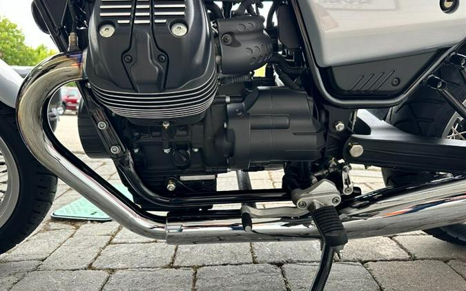 2022 Moto Guzzi V7 Special E5