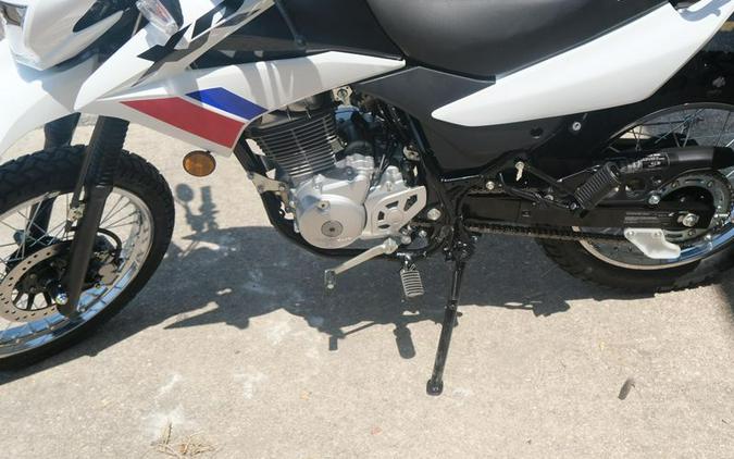 New 2025 HONDA XR150L