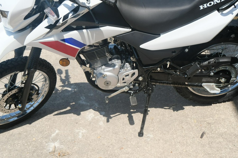 2025 HONDA XR150L