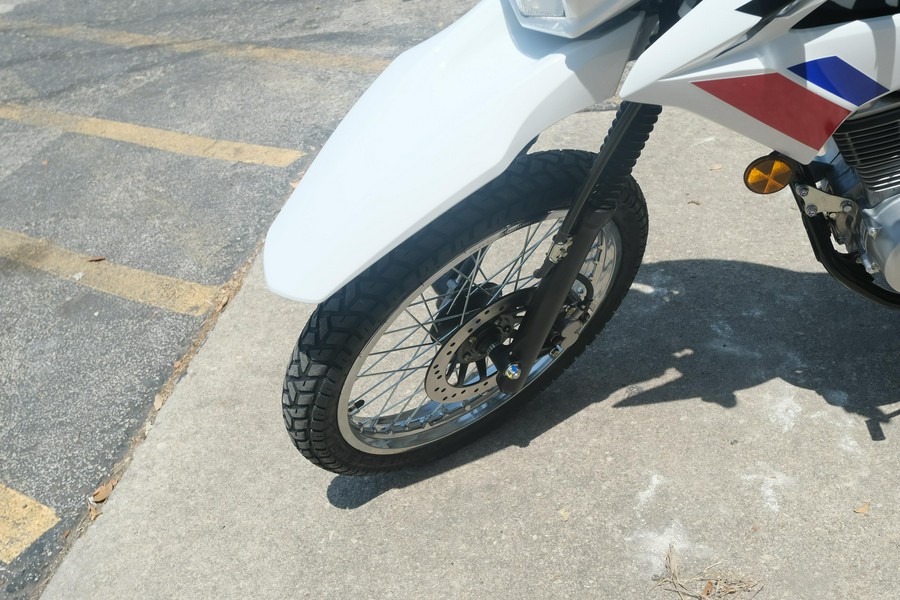 2025 HONDA XR150L