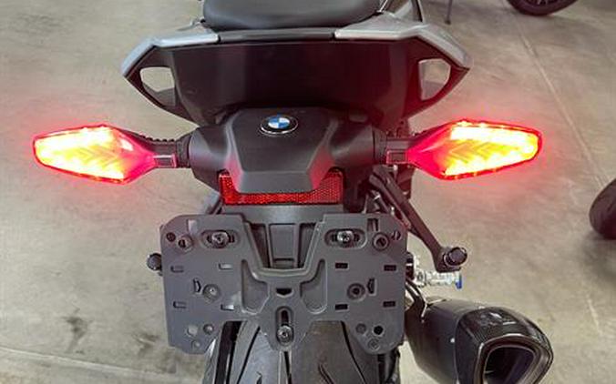 2025 BMW M 1000 R