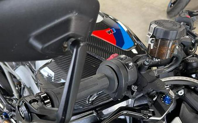 2025 BMW M 1000 R