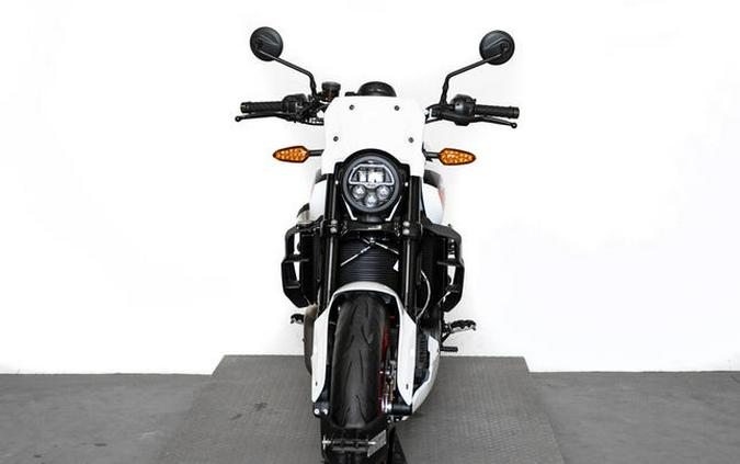 2023 Indian Motorcycle® FTR Sport White Lightning/Indy Red