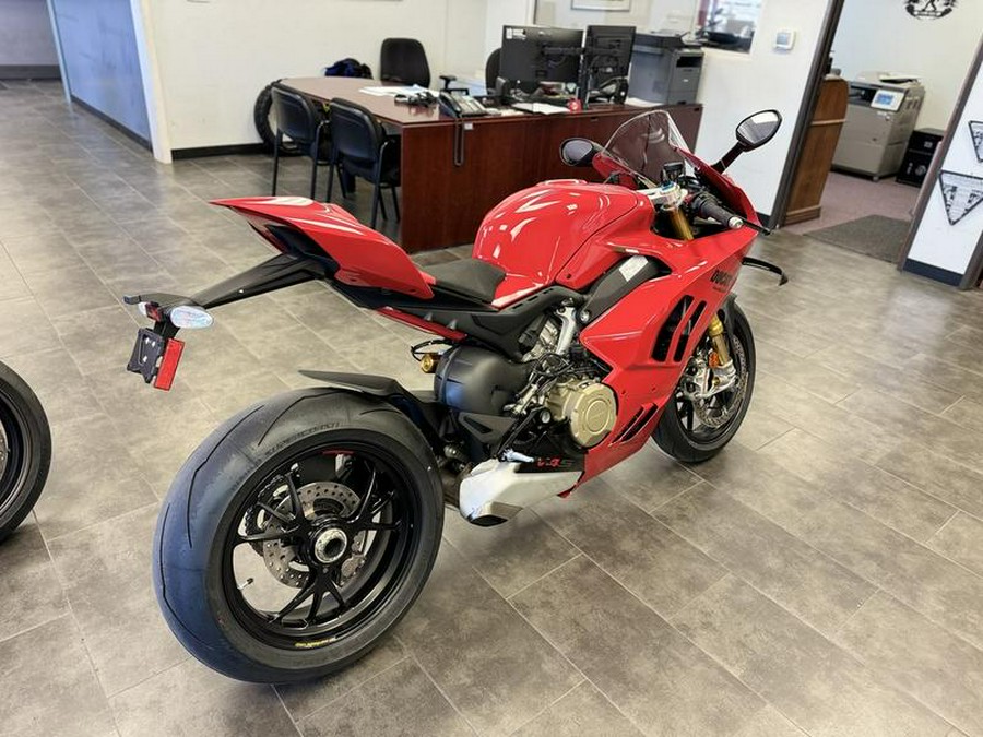 2024 Ducati Panigale V4 S Red