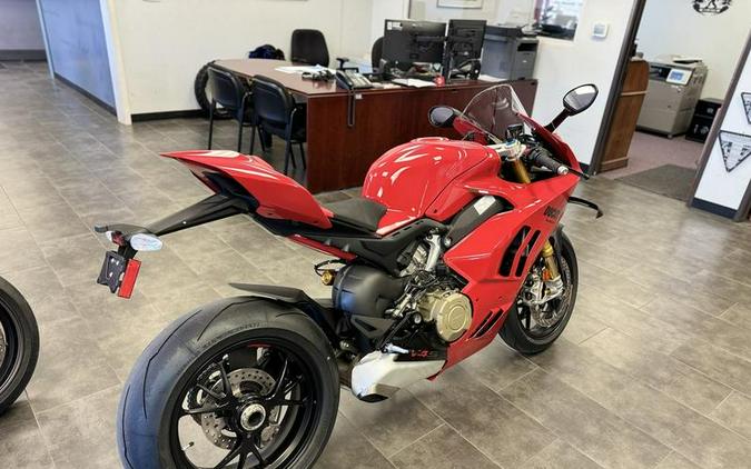 2024 Ducati Panigale V4 S Red