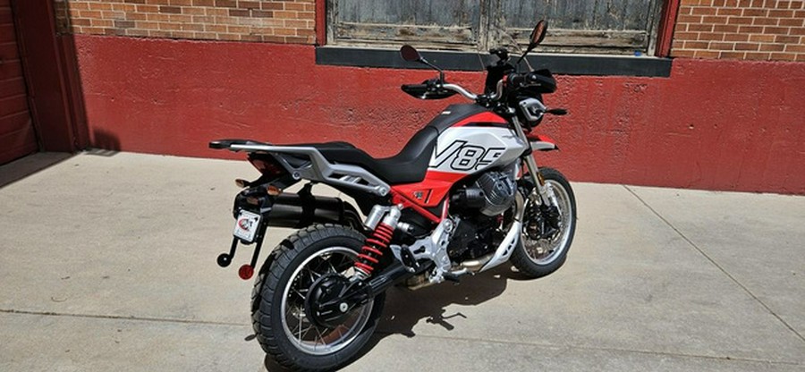 2025 Moto Guzzi V85 TT
