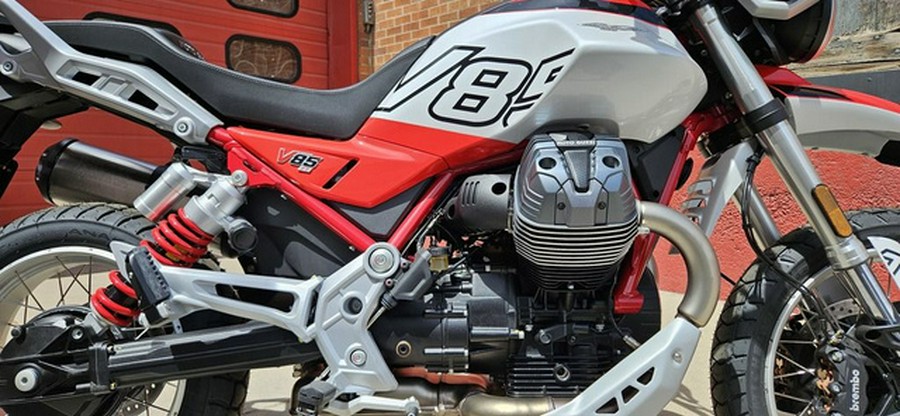 2025 Moto Guzzi V85 TT