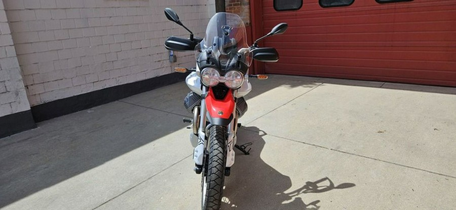 2025 Moto Guzzi V85 TT
