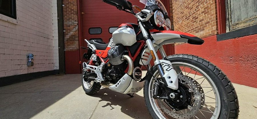 2025 Moto Guzzi V85 TT