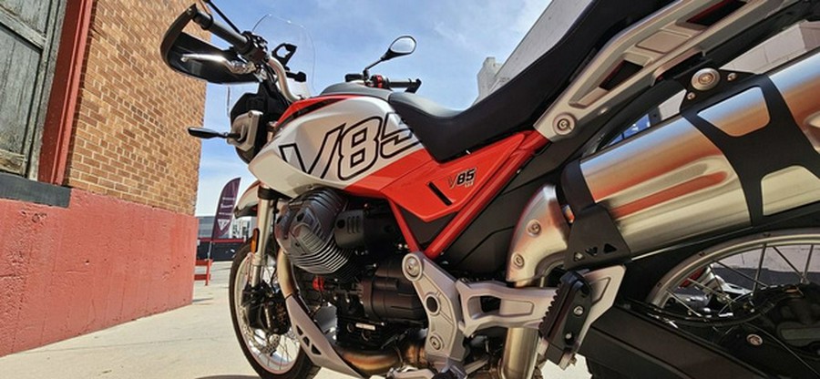2025 Moto Guzzi V85 TT