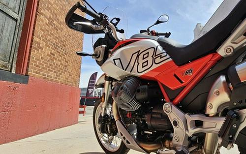 2025 Moto Guzzi V85 TT