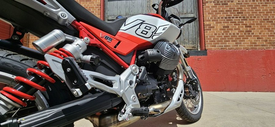 2025 Moto Guzzi V85 TT