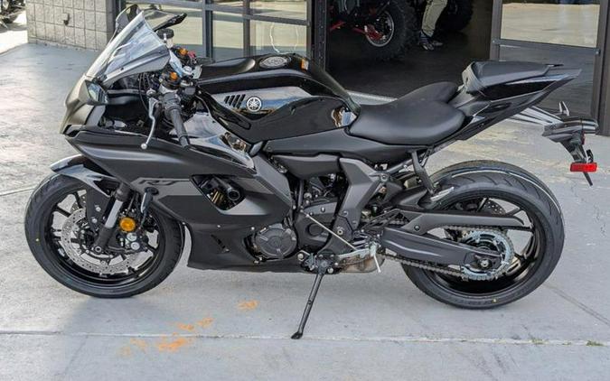 2025 Yamaha YZF-R7