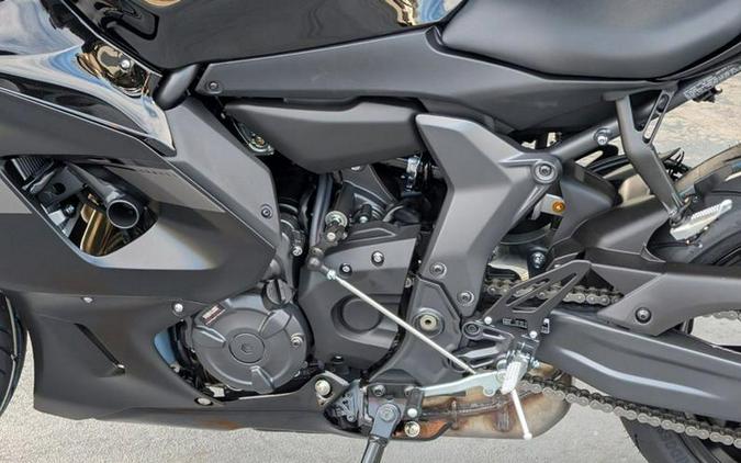 2025 Yamaha YZF-R7