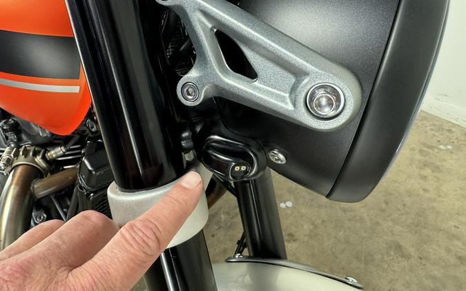 2023 Triumph Speed Twin 1200 Matte Baja Orange - BH5434