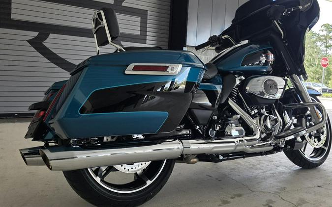 2026 Harley-Davidson® Street Glide® Teal Thunder / Vivid Black Chrome Trim