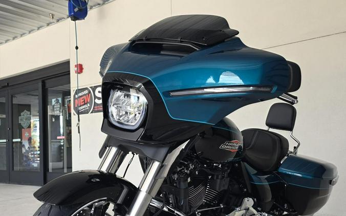 2026 Harley-Davidson® Street Glide® Teal Thunder / Vivid Black Chrome Trim
