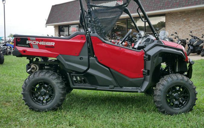 2024 Honda Pioneer 1000 Deluxe