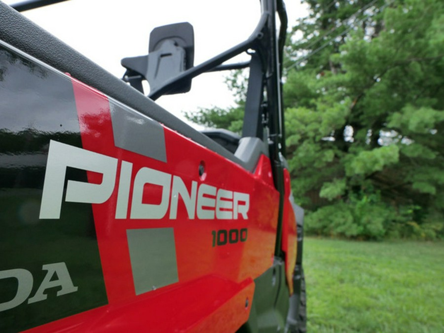 2024 Honda Pioneer 1000 Deluxe