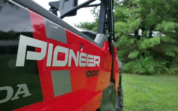 2024 Honda Pioneer 1000 Deluxe