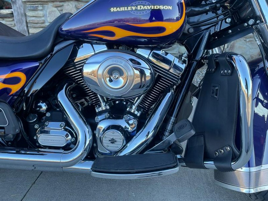 2012 Harley-Davidson® FLHRC - Road King® Classic