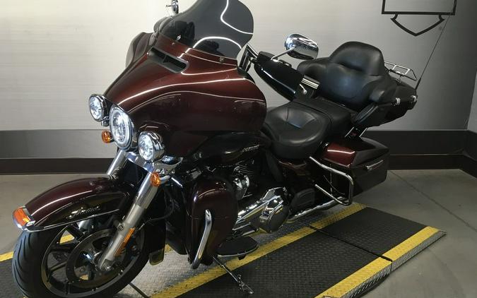 2018 Harley-Davidson® FLHTKL - Ultra Limited Low