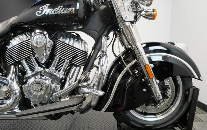 2016 Indian Motorcycle® Springfield™ Thunder Black