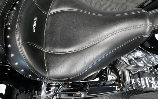 2016 Indian Motorcycle® Springfield™ Thunder Black