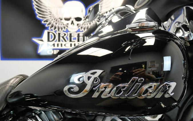 2016 Indian Motorcycle® Springfield™ Thunder Black