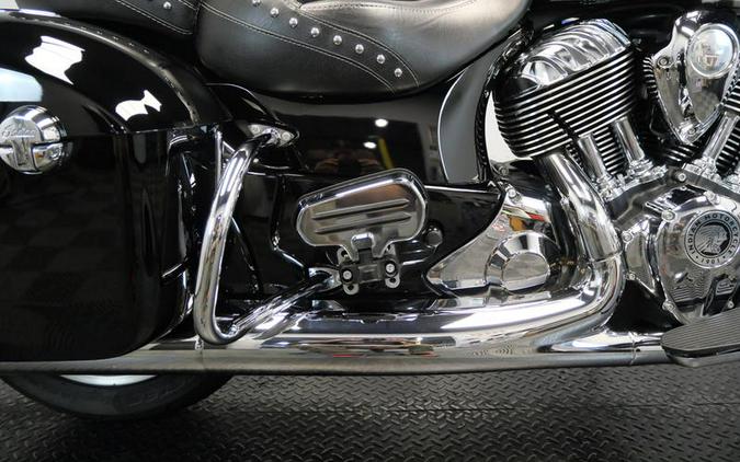 2016 Indian Motorcycle® Springfield™ Thunder Black