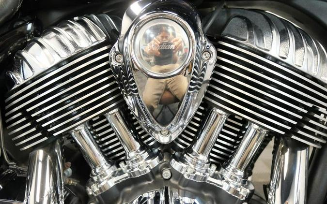 2016 Indian Motorcycle® Springfield™ Thunder Black