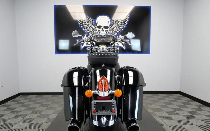 2016 Indian Motorcycle® Springfield™ Thunder Black