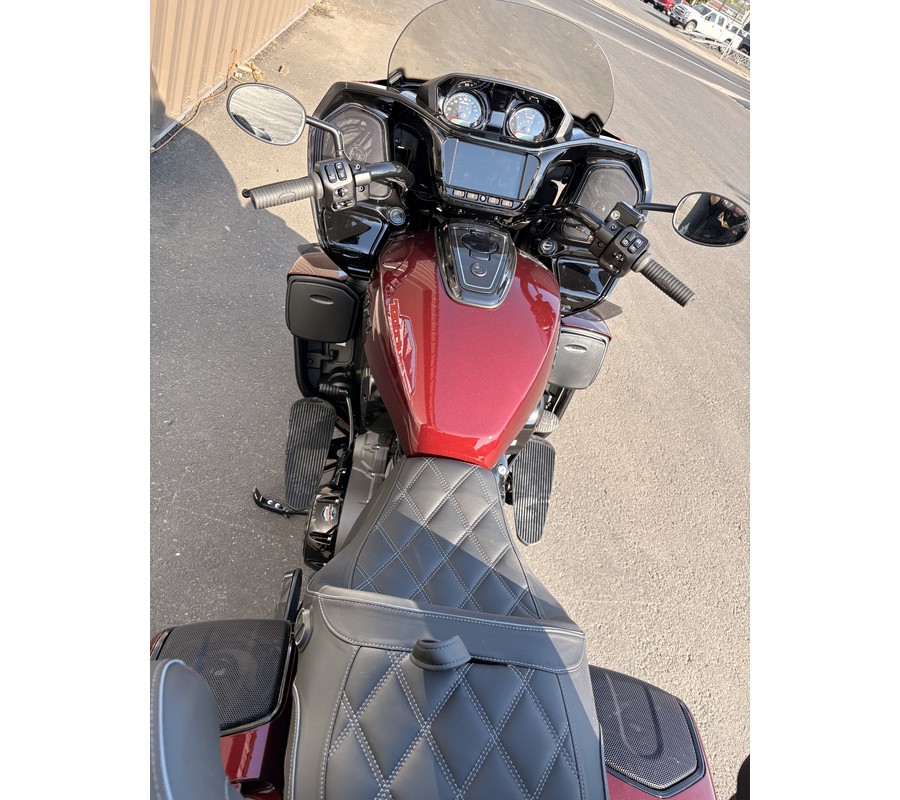 2026 Indian Motorcycle Pursuit Dark Horse + 112 & Audio Package MAROON METALLIC - 46322