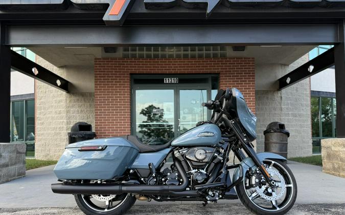 2024 Harley-Davidson Street Glide FLHX SHARKSKIN BLUE