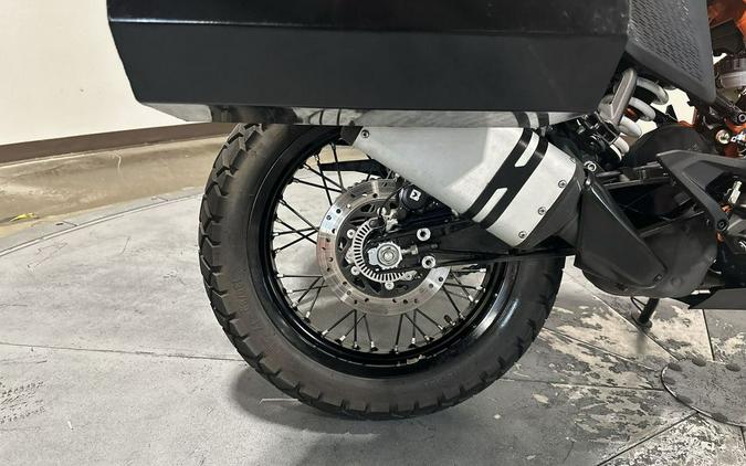 2024 KTM Adventure 390