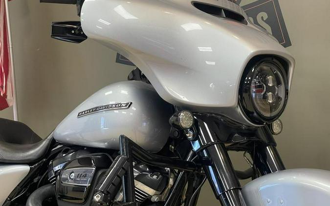 2019 Harley-Davidson® FLHXS - Street Glide® Special